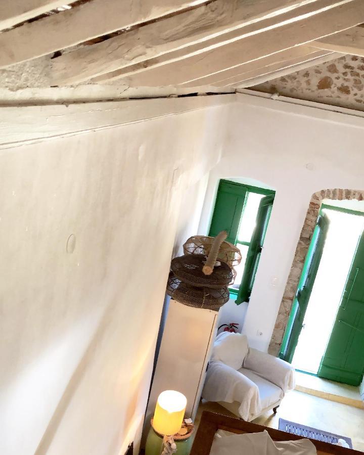 Hypate, Traditional Island Cottage Chalki Town Ngoại thất bức ảnh