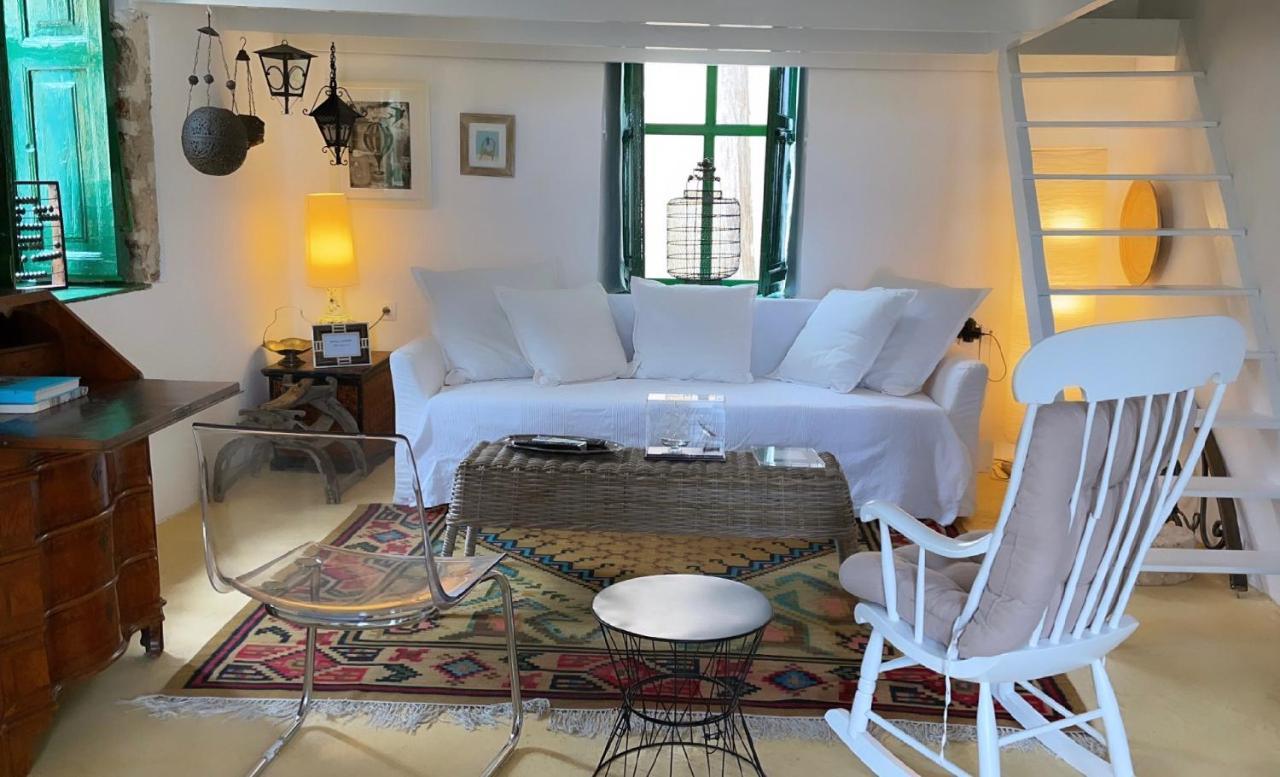 Hypate, Traditional Island Cottage Chalki Town Ngoại thất bức ảnh